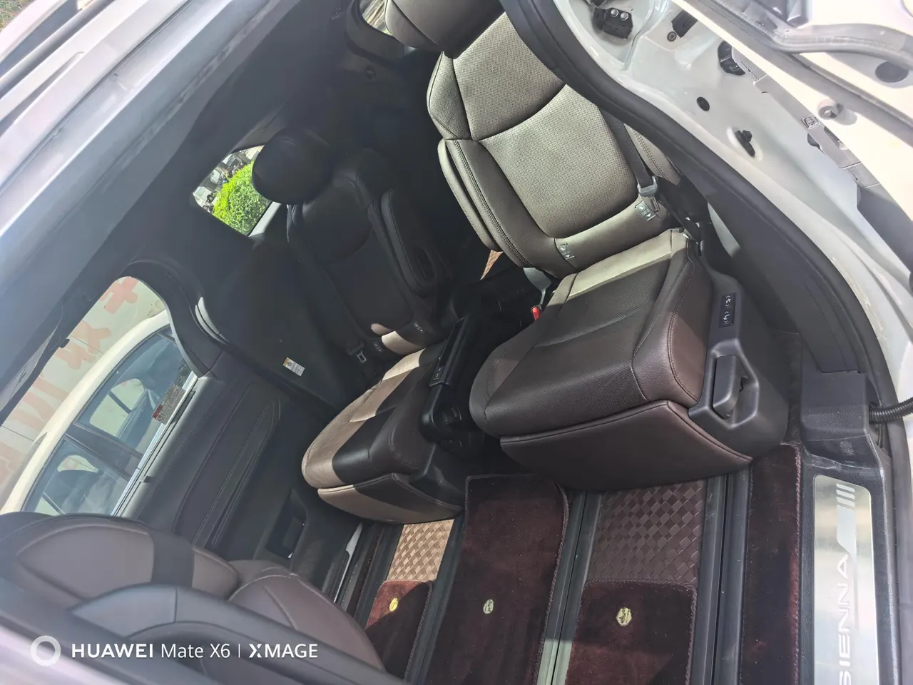 Toyota 2023 Sana 2.5 Stepless Platinum Edition Automatic Transmission 6