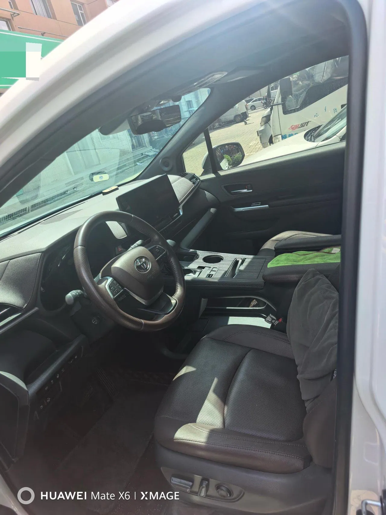 Toyota 2023 Sana 2.5 Stepless Platinum Edition Automatic Transmission 7