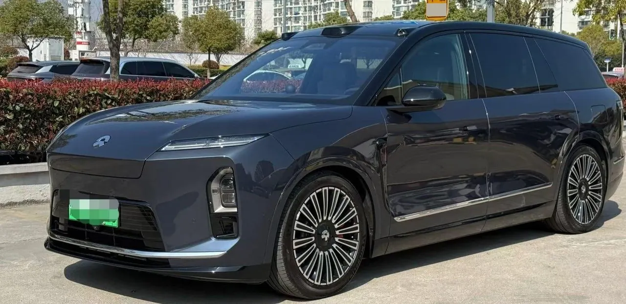 NIO 2026 ES8 7-seat executive deluxe automatic gear - View 1