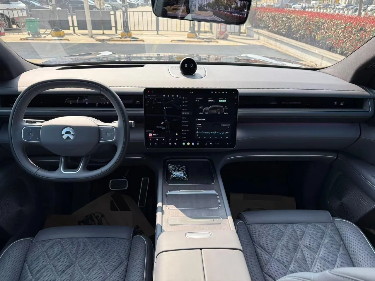 NIO 2026 ES8 7-seat executive deluxe automatic gear 4