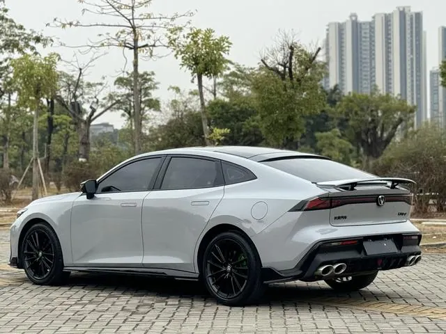 ChangAn 2023 UNI-V 2.0T Leading Speed Edition Automatic Gear 3