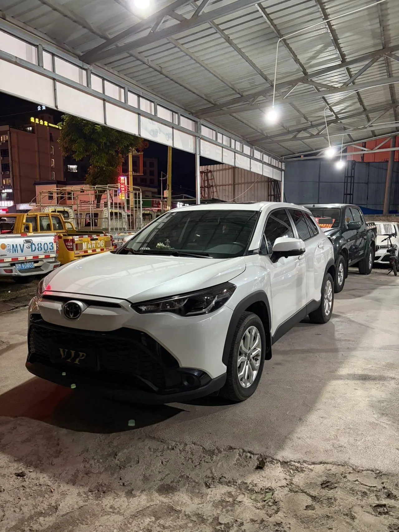 Open image lightbox: Toyota 2023 Front Landa 2.0 Stepless Leading Edition Automatic Gear