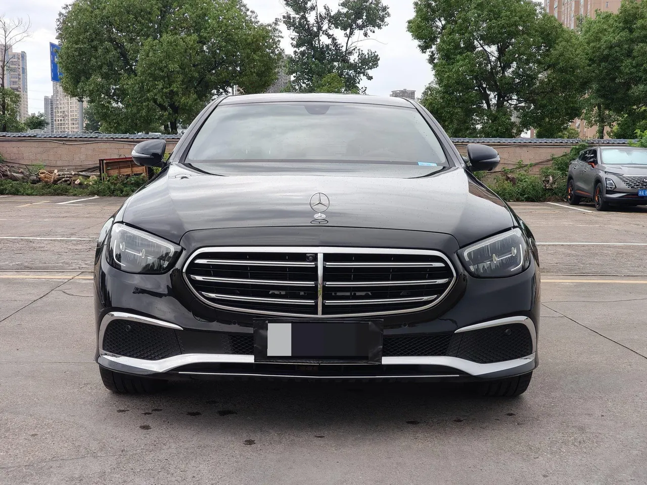Mercedes Benz E Class 2022 E 300 L 2.0T Luxury (Modified 3) Automatic Gear 2