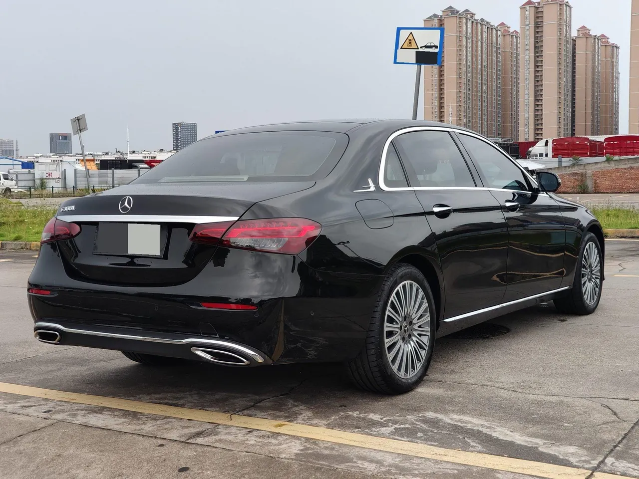 Mercedes Benz E Class 2022 E 300 L 2.0T Luxury (Modified 3) Automatic Gear 8