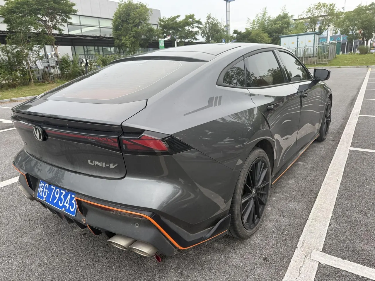 ChangAn 2023 UNI-V 1.5T Sports Edition Automatic 3