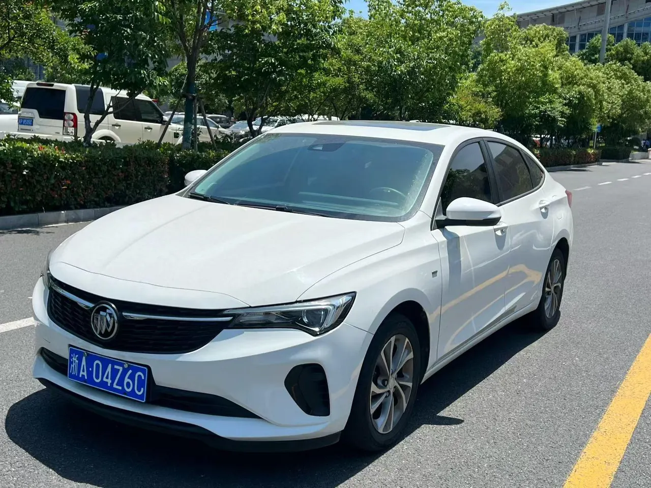 打开图片灯箱:Buick 2022 Weilang GS Pro 1.5T Stepless Wind-chasing Edition Automatic Gear