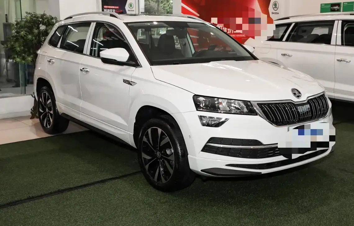 Skoda 2023 Keluoke 1.4TSI TSI280 Luxury Edition Automatic Gear 3