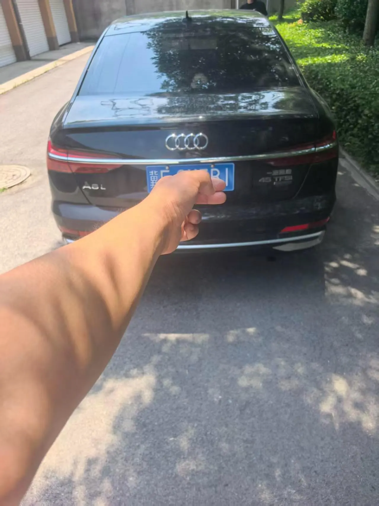Audi 2023 A6L 2.0TFSI 40TFSI Deluxe Dynamic Automatic 3