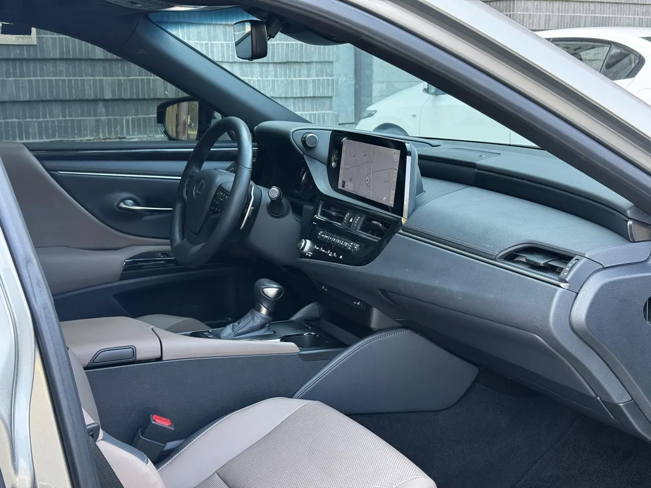 Lexus ES (Imported) 2023 ES200 2.0 Stepless Premium Edition Automatic Gear 11