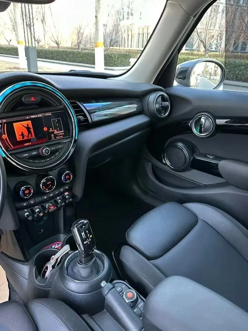 MINI Mini (imported) 2023 Mini Cooper S 2.0T artist automatic gear 6