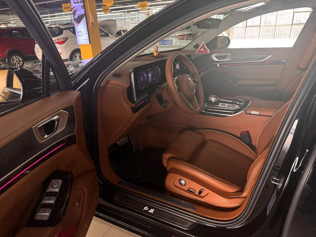 HongQi 2024 H9 48V 2.0T Flag Enjoy Luxury Business Edition Automatic Gear 4