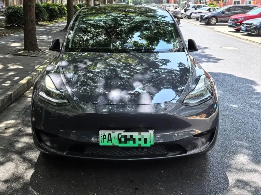 Tesla 2022 Model Y rear-wheel drive version (facelift) automatic gear 2
