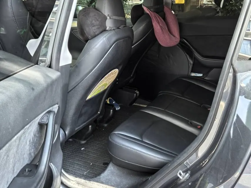 Tesla 2022 Model Y rear-wheel drive version (facelift) automatic gear 4