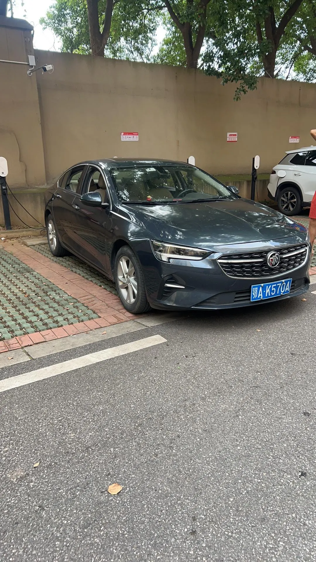 Buick 2020 Regal 1.5T 552T Elite Automatic Gear 3