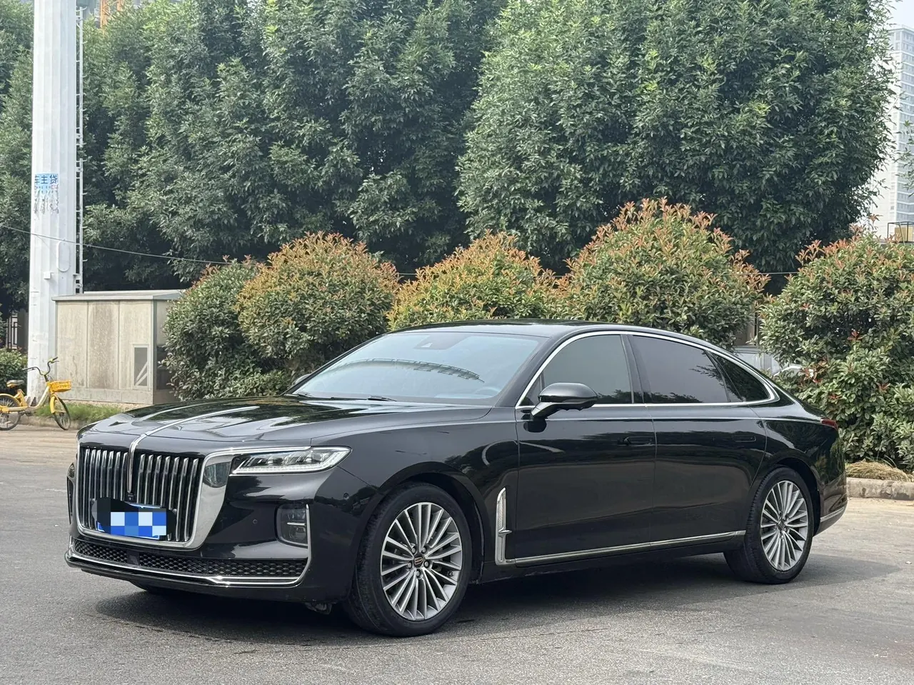 HongQi 2020 H9 48V 2.0T Zhilian Qi Chang Edition Automatic Gear - View 1