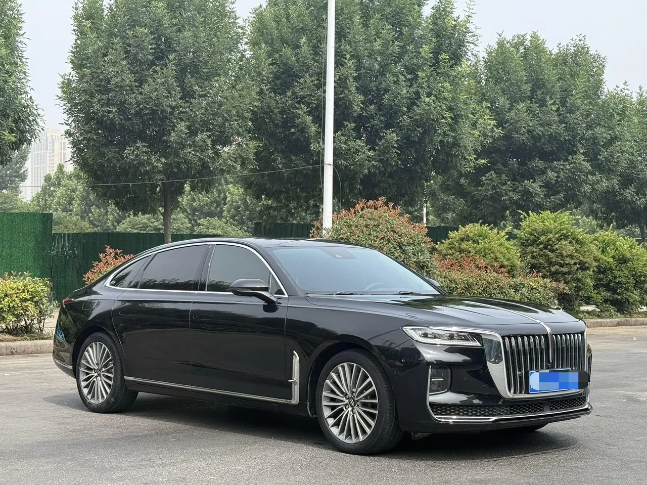HongQi 2020 H9 48V 2.0T Zhilian Qi Chang Edition Automatic Gear 3