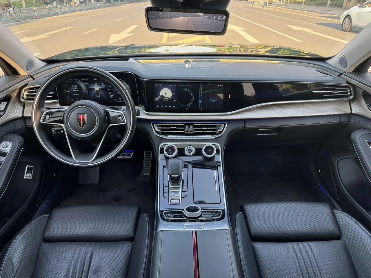 HongQi 2020 H9 48V 2.0T Zhilian Qi Chang Edition Automatic Gear 5