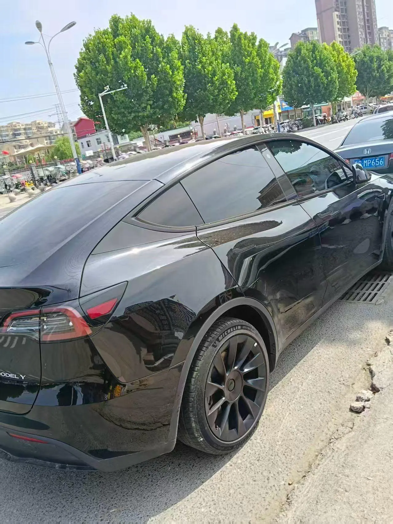 Tesla 2023 Model Y long endurance all-wheel drive version automatic transmission 3