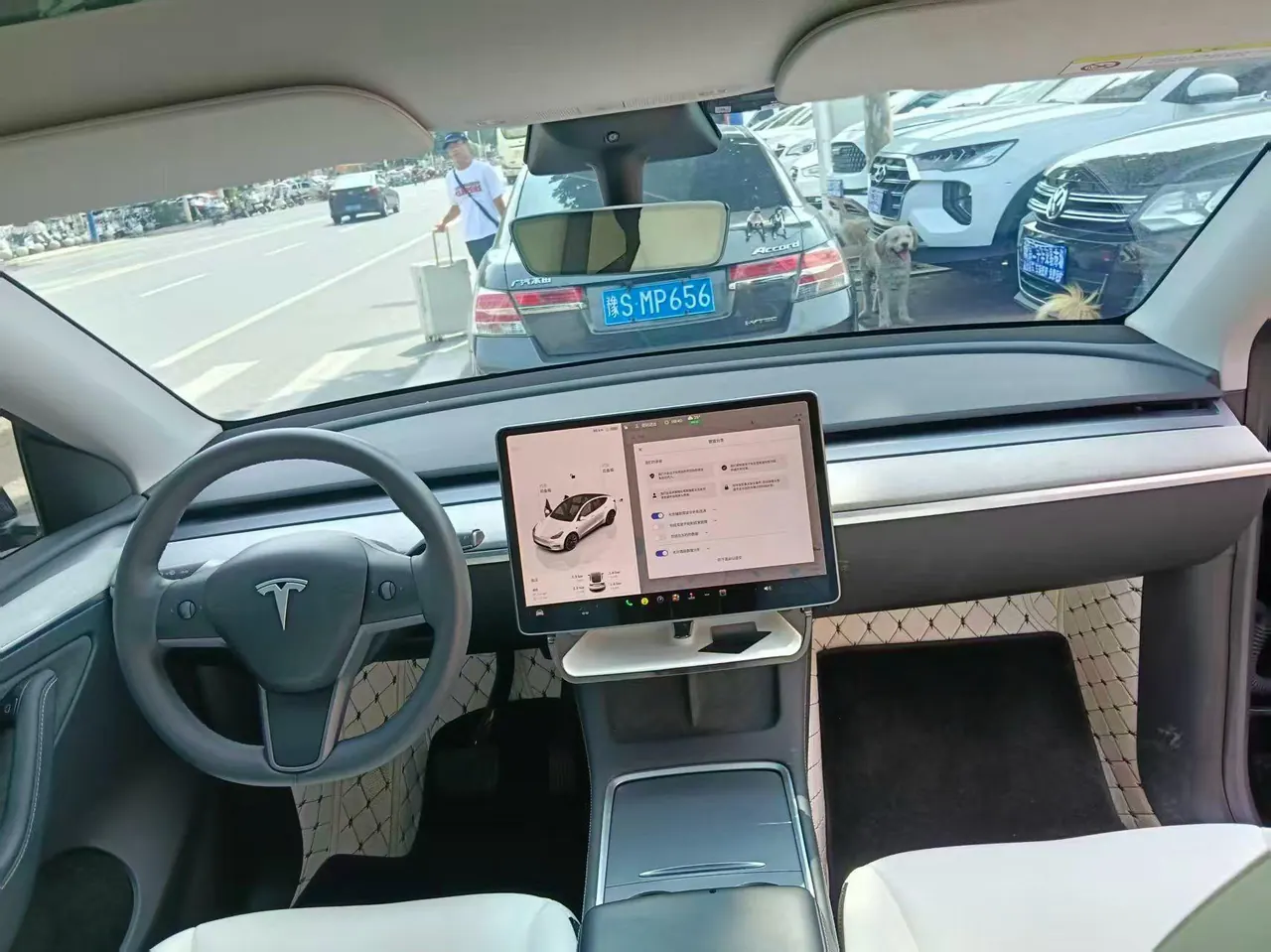 Tesla 2023 Model Y long endurance all-wheel drive version automatic transmission 5
