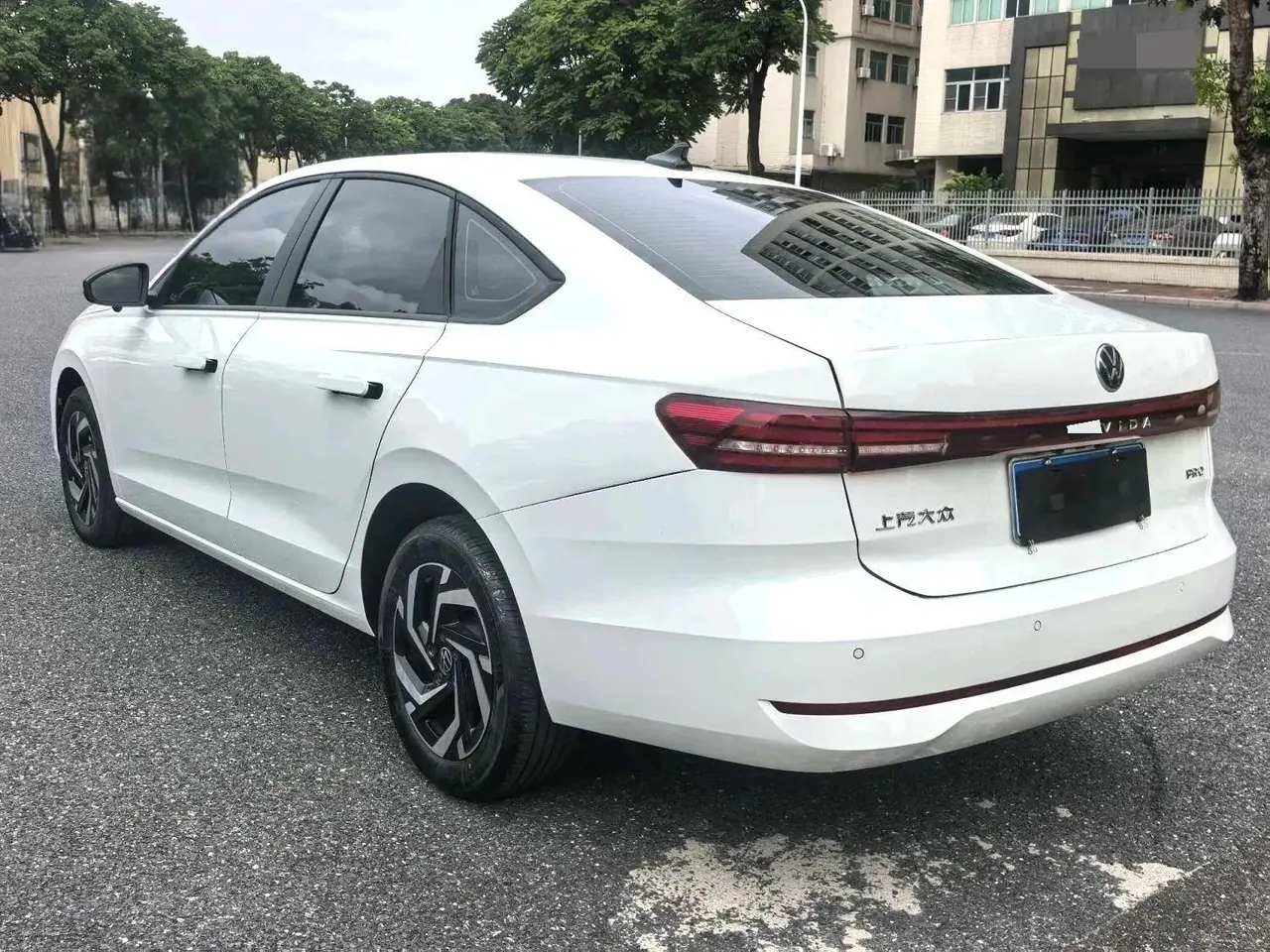 Volkswagen 2026 Lavida Pro 1.5 Starry Sky Six-Million Edition Automatic 7