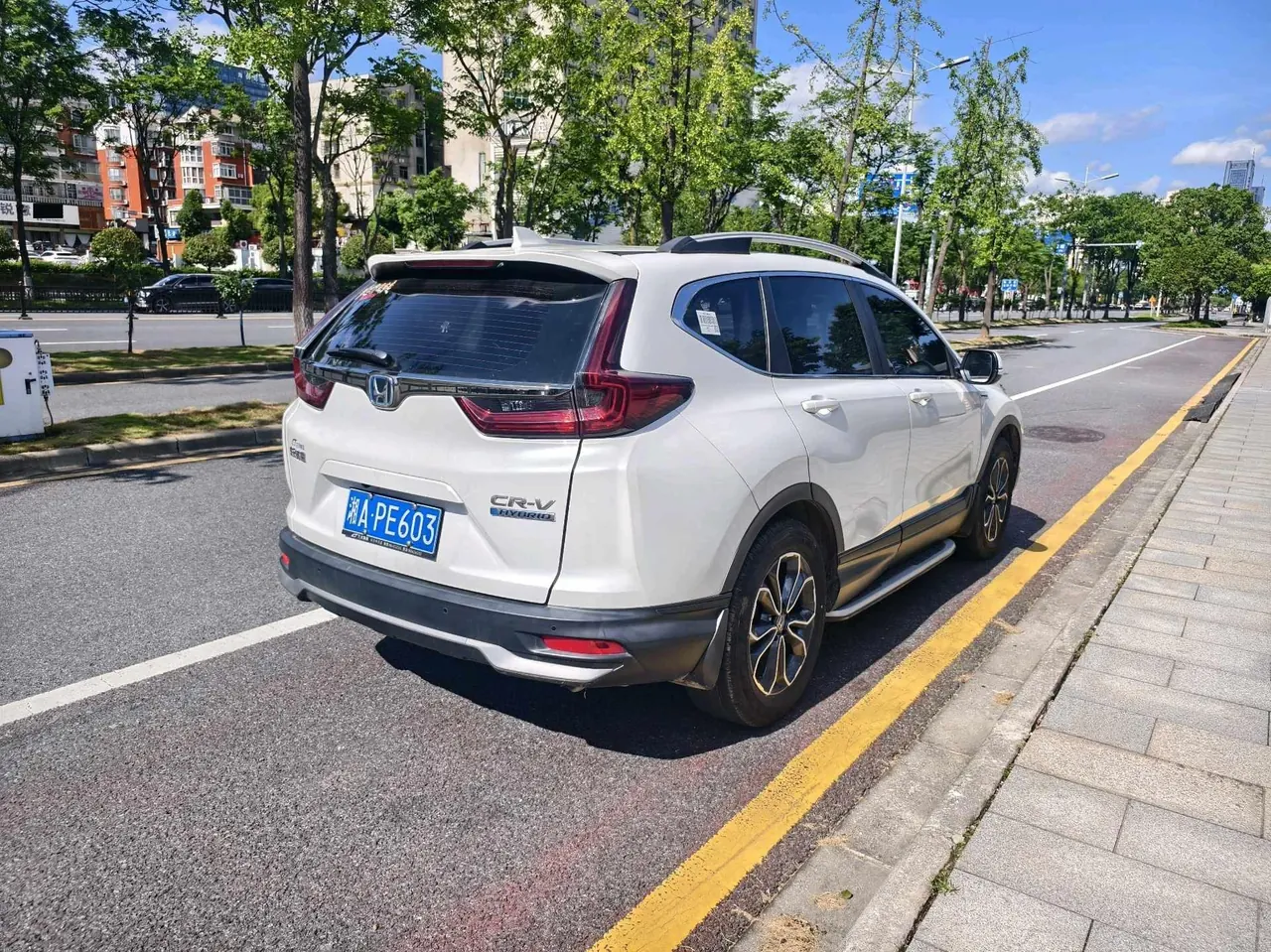 Honda 2021 CR-V hybrid 2.0 stepless two-wheel drive sharp and net speed version automatic transmission 4