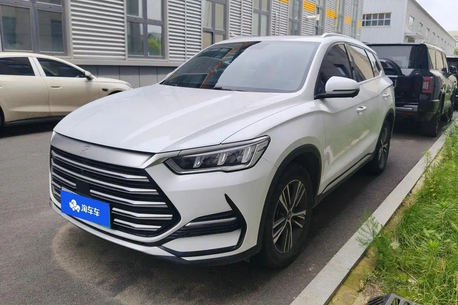 BYD Song Pro New Energy 2022 Song Pro DM-i 1.5 Stepless 51km Honorable Automatic Gear - View 1