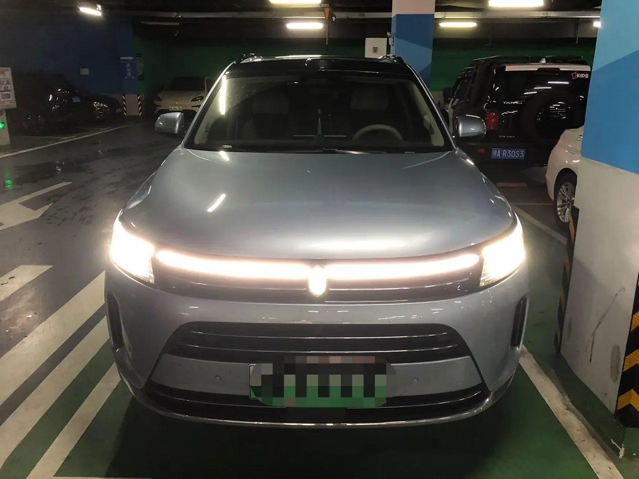 AITO 2024 AITO M7 Smart Drive Four-wheel Drive Max Edition 5-seat Automatic Gear 2