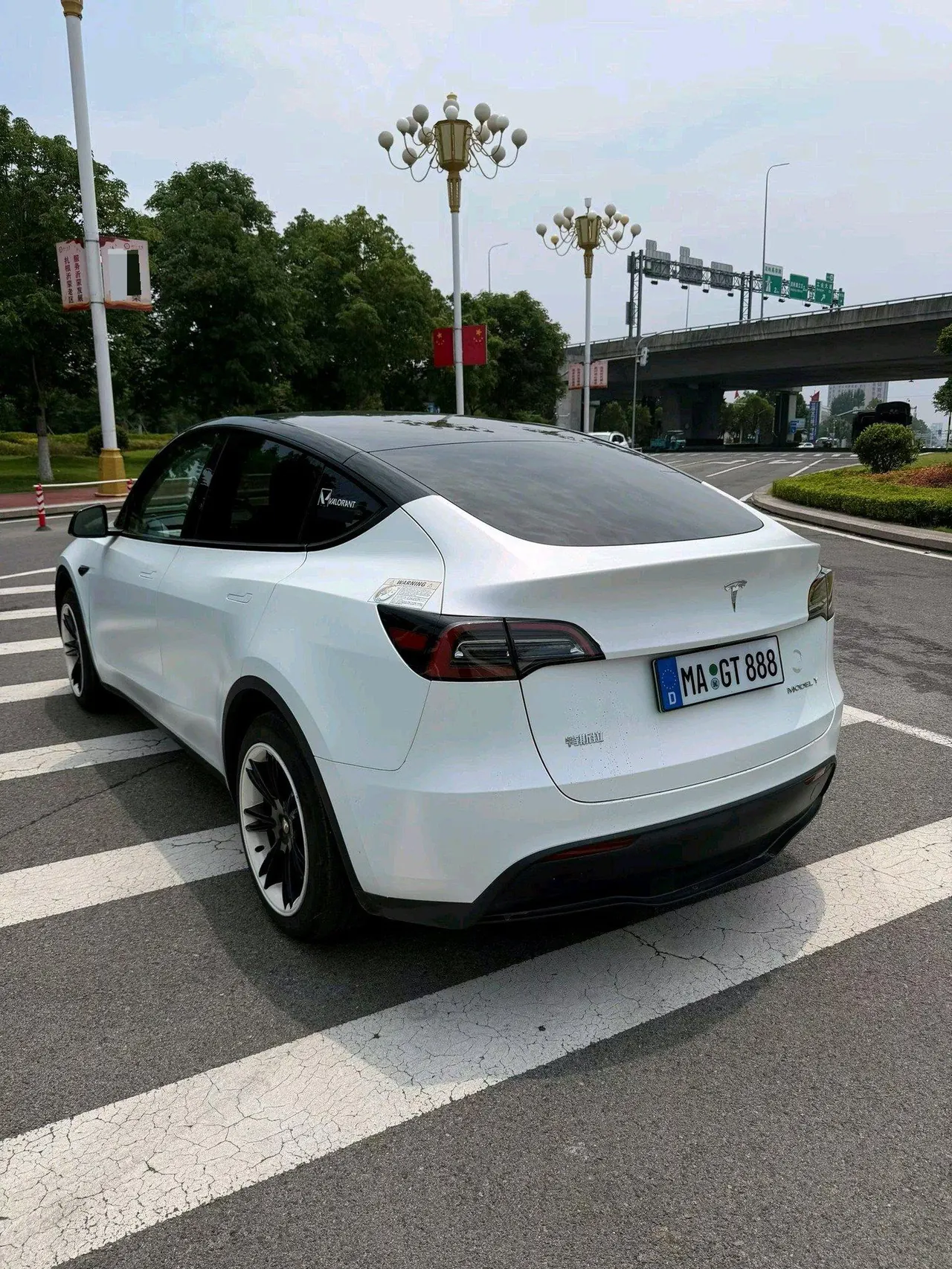 Tesla 2024 Model Y rear-wheel drive version automatic transmission 5