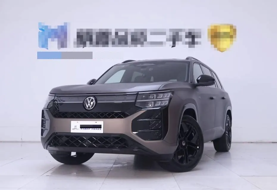 Volkswagen 2025 Teramont Pro 2.0TSI 450TSI Four-Wheel-Drive Summit Edition Automatic - View 1