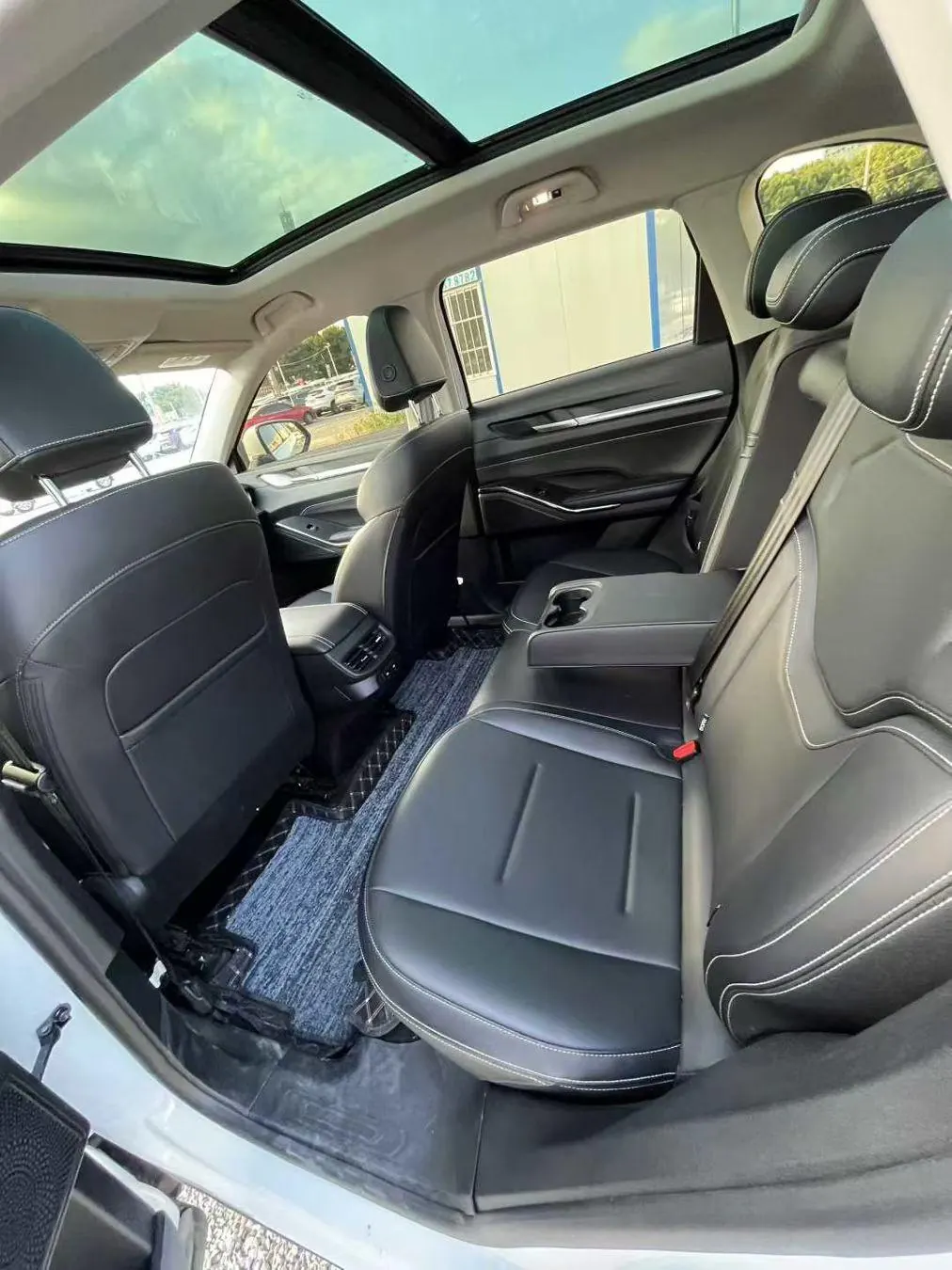 Haval 2022 H6 1.5T Two-Drive Plus Automatic Gear 4