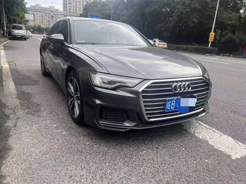 Audi 2020 A6L 2.0TFSI 40TFSI Deluxe Dynamic Automatic 2