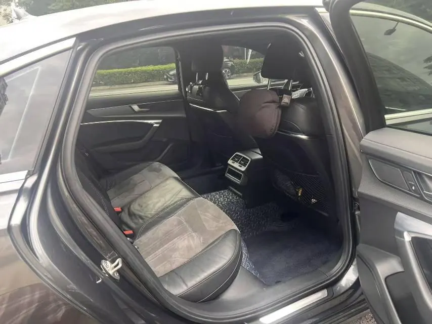 Audi 2020 A6L 2.0TFSI 40TFSI Deluxe Dynamic Automatic 6