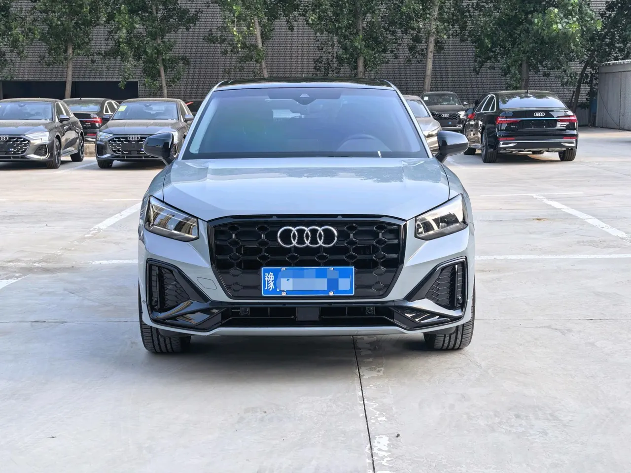 Audi 2022 Q2L 1.4TFSI 35TFSI Fashion Dynamic Automatic 2