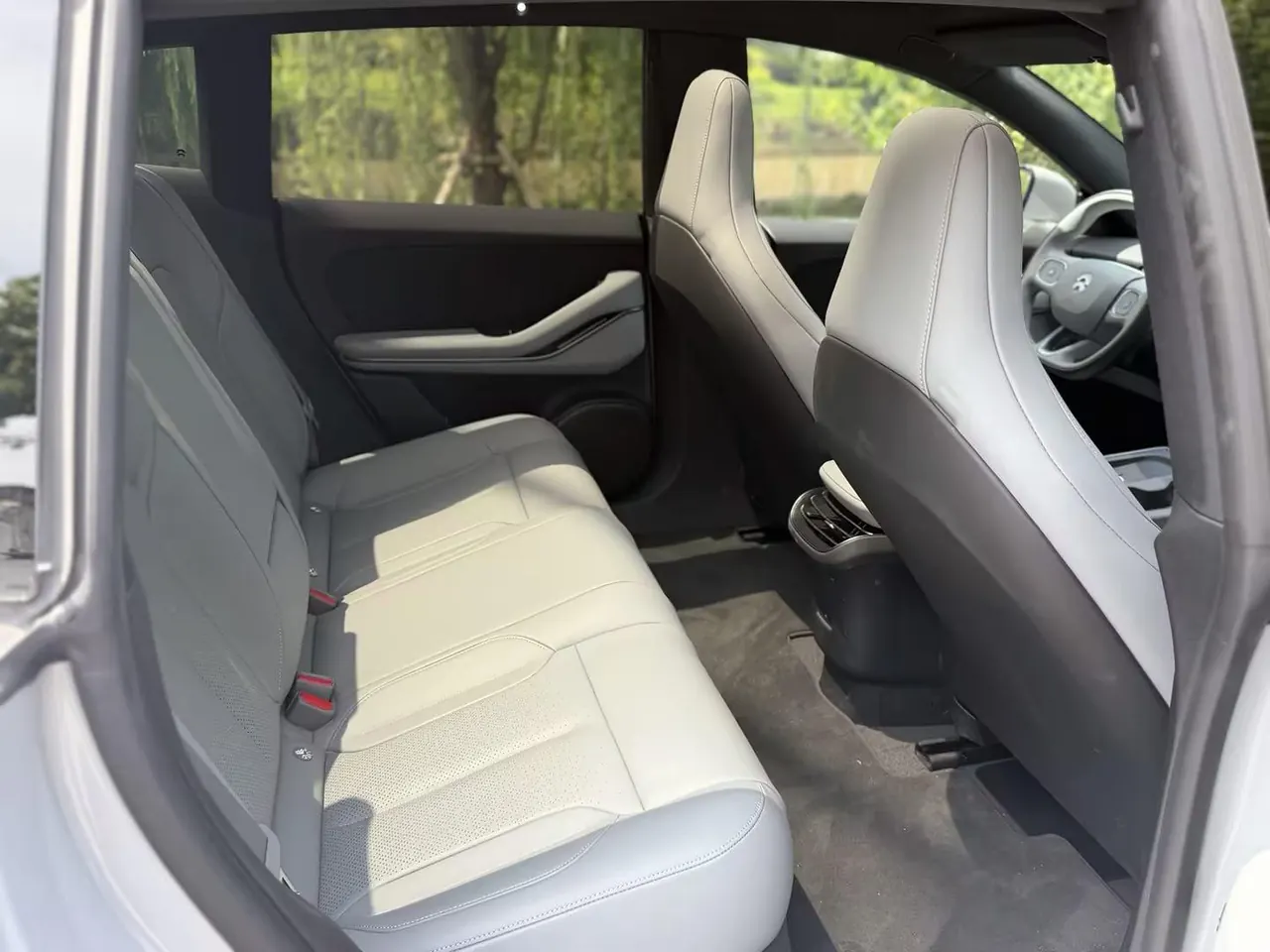 NIO 2024 ET5T 75kWh Touring automatic 6