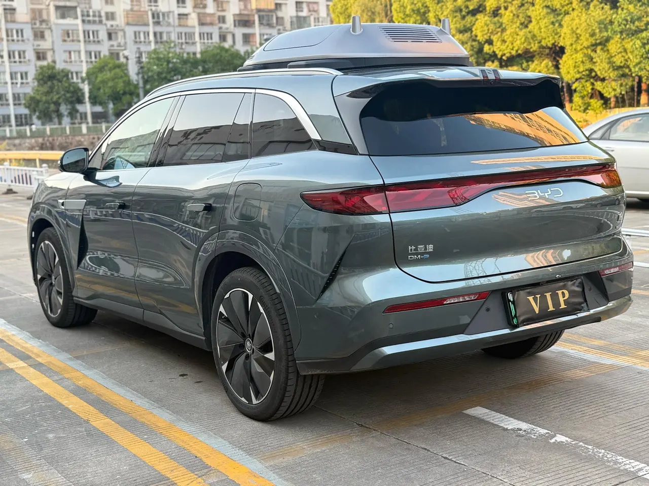 BYD 2025 Tang L DM 1.5T stepless 175KM unmanned aerial vehicle player version automatic gear 5