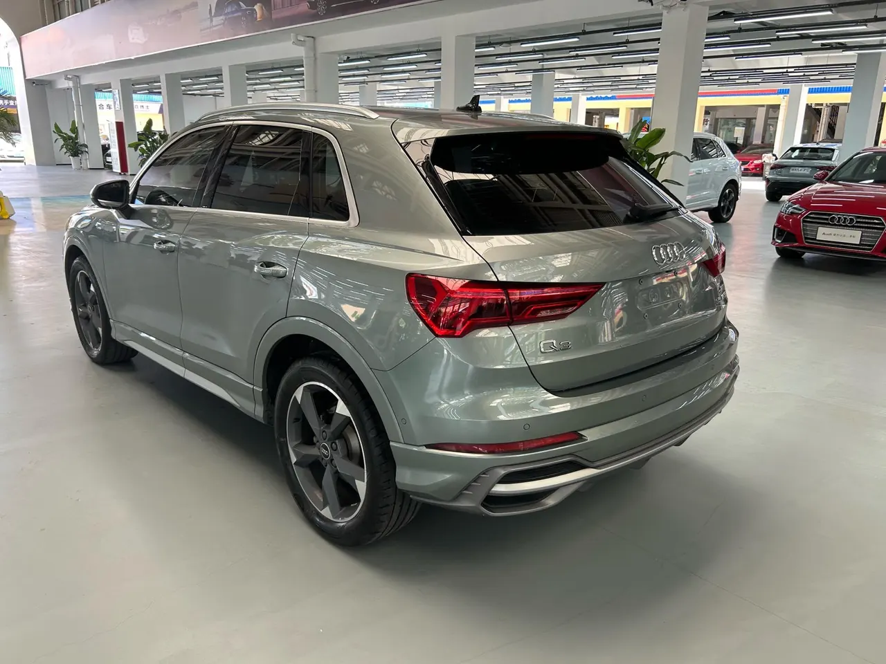 Audi 2023 Q3 1.4TFSI 35TFSI Fashion Dynamic Automatic 10