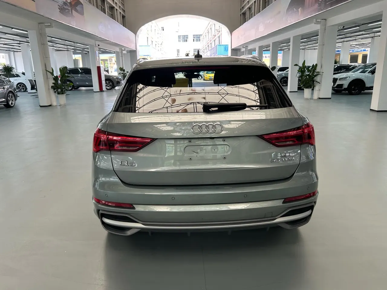 Audi 2023 Q3 1.4TFSI 35TFSI Fashion Dynamic Automatic 12