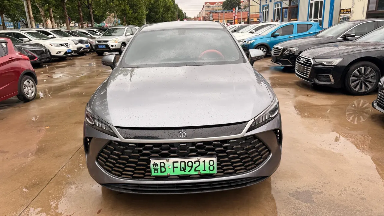 BYD 2025 Qin PLUS DM-i 1.5 stepless smart driving version 128KM aggressive automatic gear 3