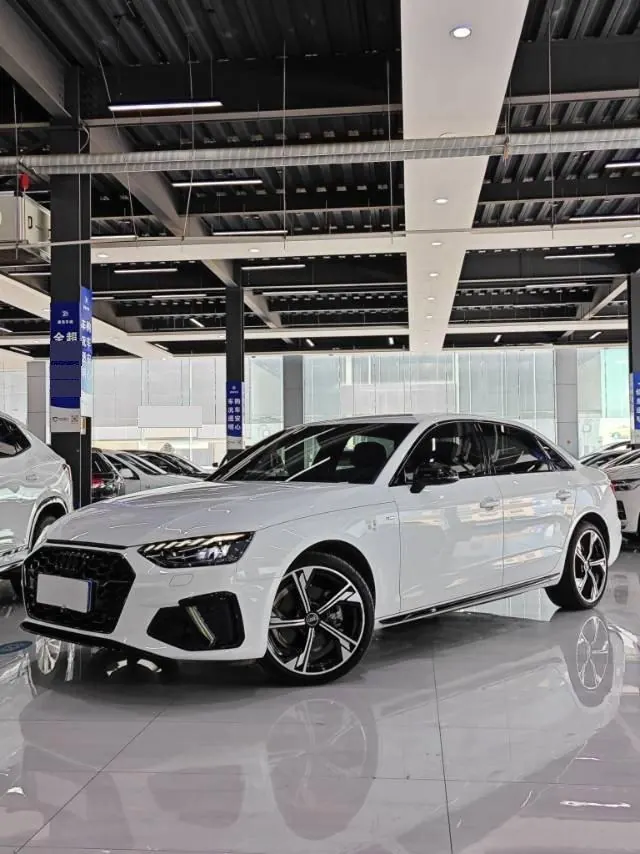 Audi 2024 A4L 2.0TFSI 40TFSI Deluxe Dynamic (Starry Night Edition) Automatic Gear - View 1