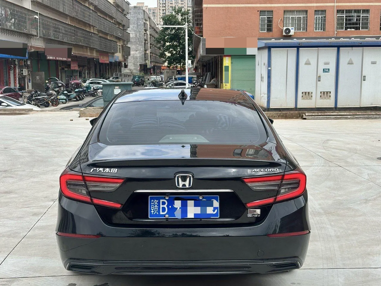 Honda 2022 10th Generation Accord Hybrid 2.0 Stepless Sharp Cool Edition Automatic Gear 3