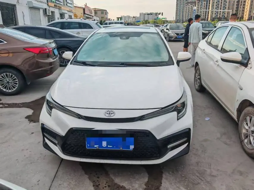 Toyota 2022 Lei Ling 1.2T Stepless 185T Sports Edition Automatic Gear 2