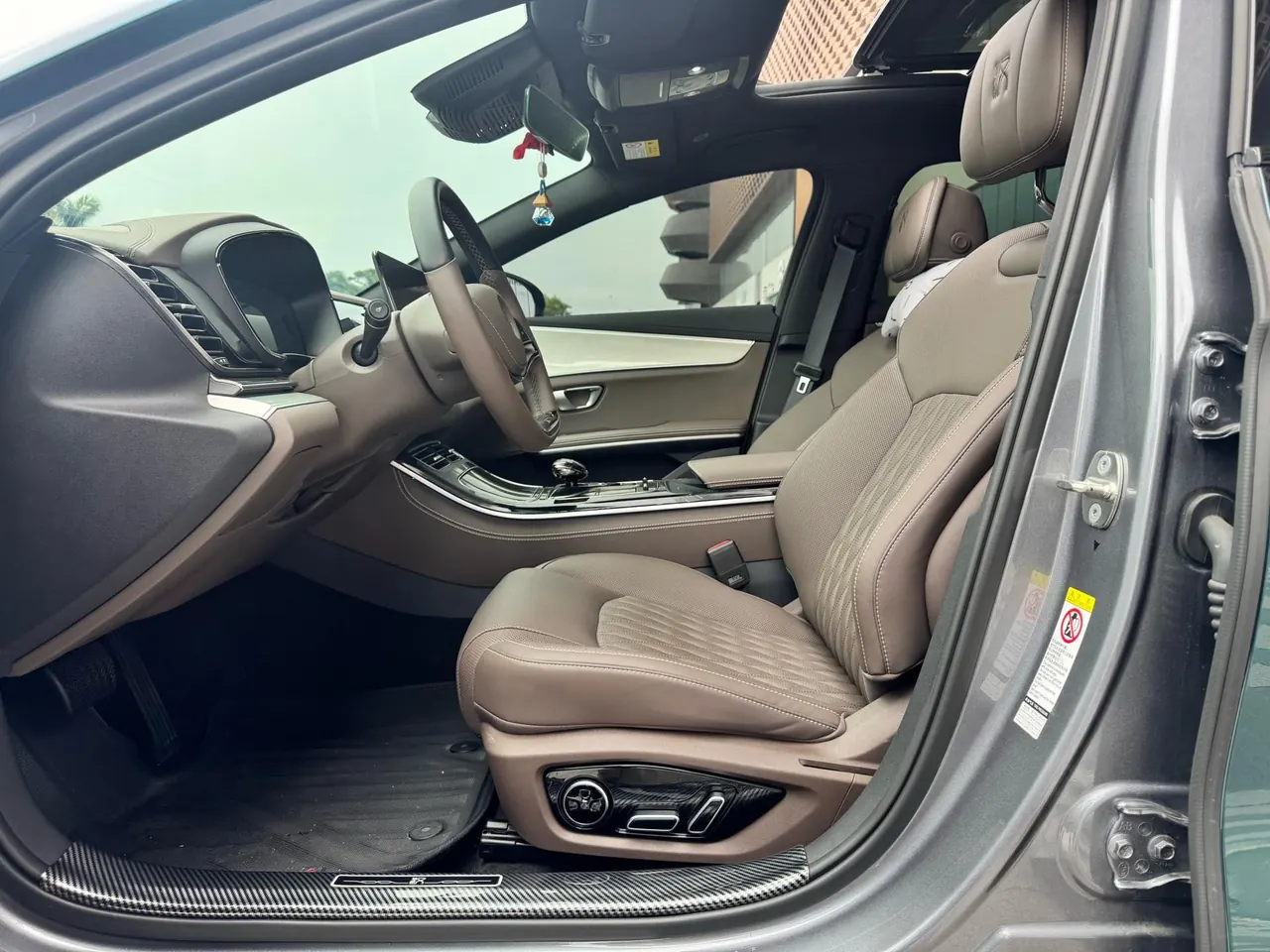 BYD 2025 Han DM-i 1.5T stepless 125KM noble automatic gear 12