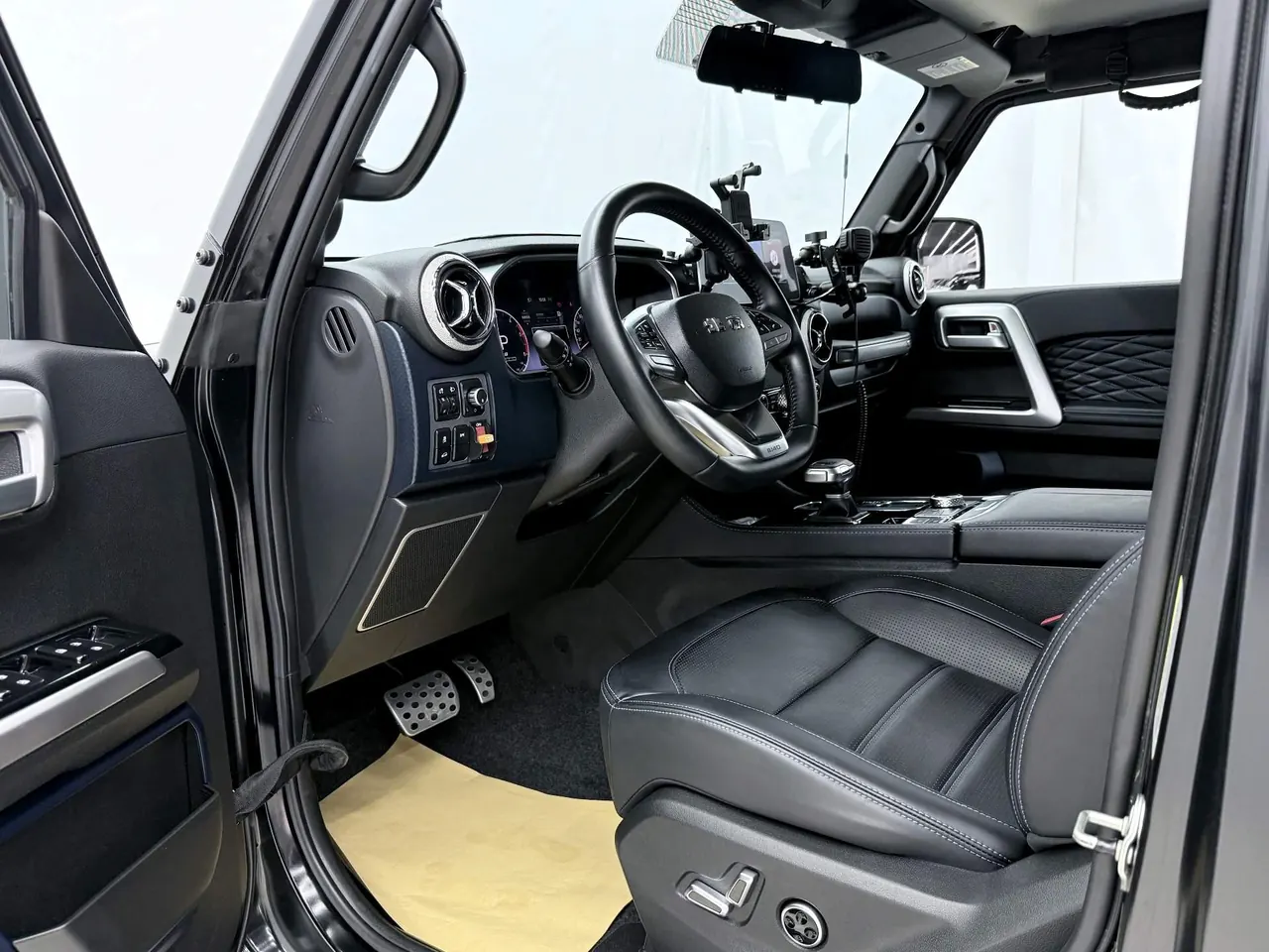 Beijing 2026 BJ40 2.0D automatic 3