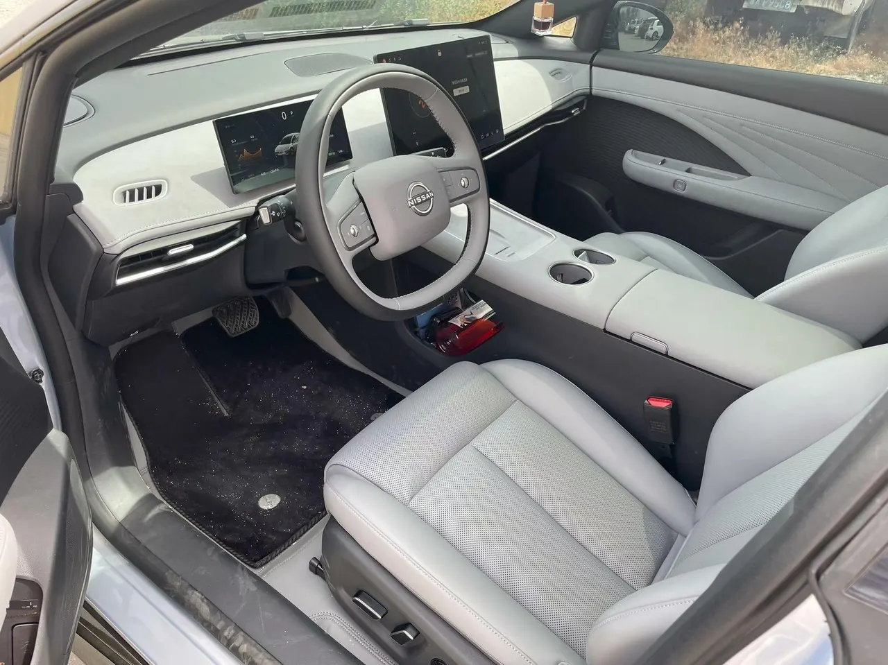 Nissan 2025 N 7 625 Pro automatic gear 4