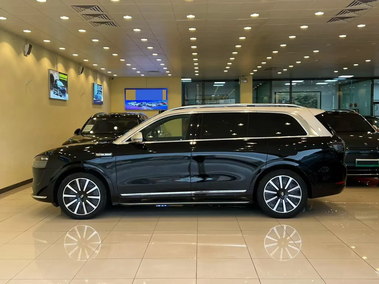 AITO 2024 AITO M9 extended range Ultra 42kWh automatic gear 4
