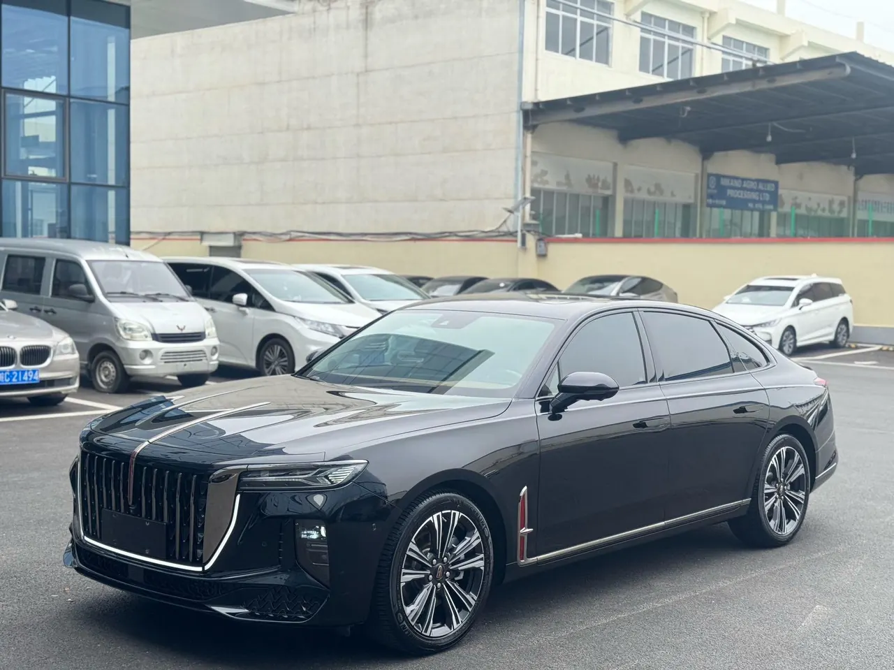 HongQi 2024 H9 48V 2.0T Flag Chang Private Fashion Edition Automatic Gear - View 1