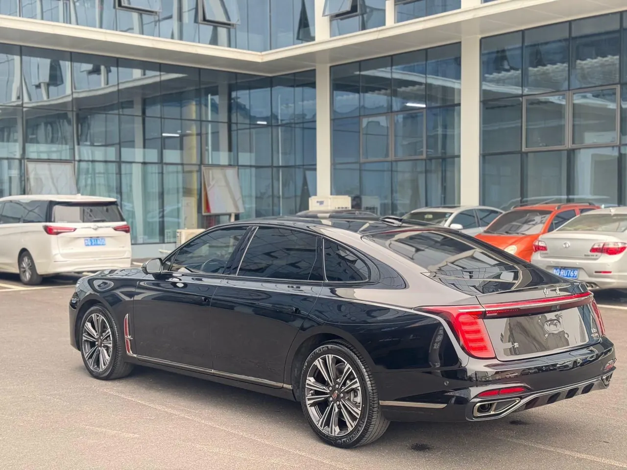 HongQi 2024 H9 48V 2.0T Flag Chang Private Fashion Edition Automatic Gear 7