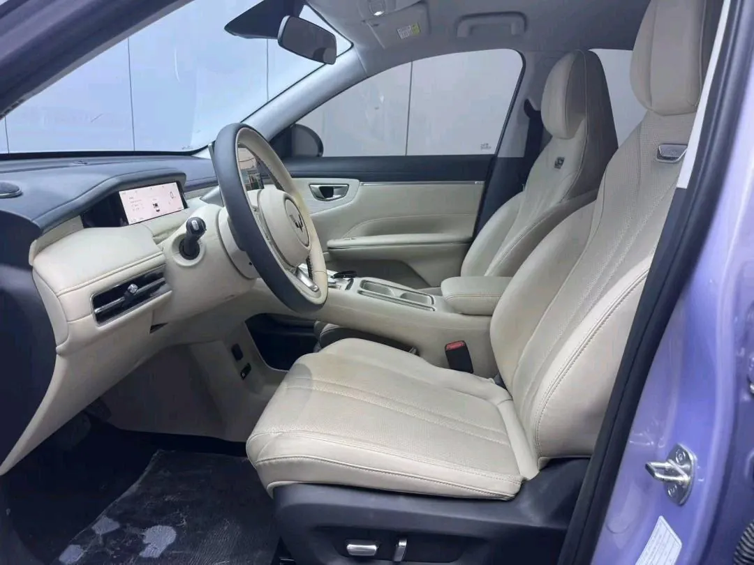 WuLing 2025 Plantronics S 430km Exclusive Automatic Transmission 4