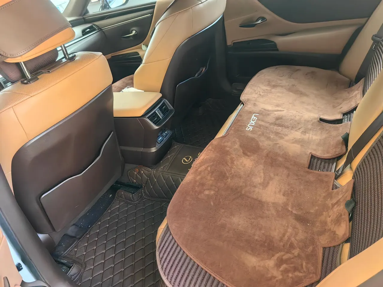 Lexus ES (Imported) 2020 ES300h 2.5 Stepless Excellence Edition Automatic Gear 3