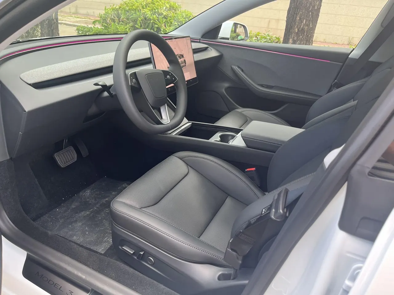 Tesla 2025 Model 3 Rear-Wheel-Drive Edition (facelift) Automatic Transmission 4